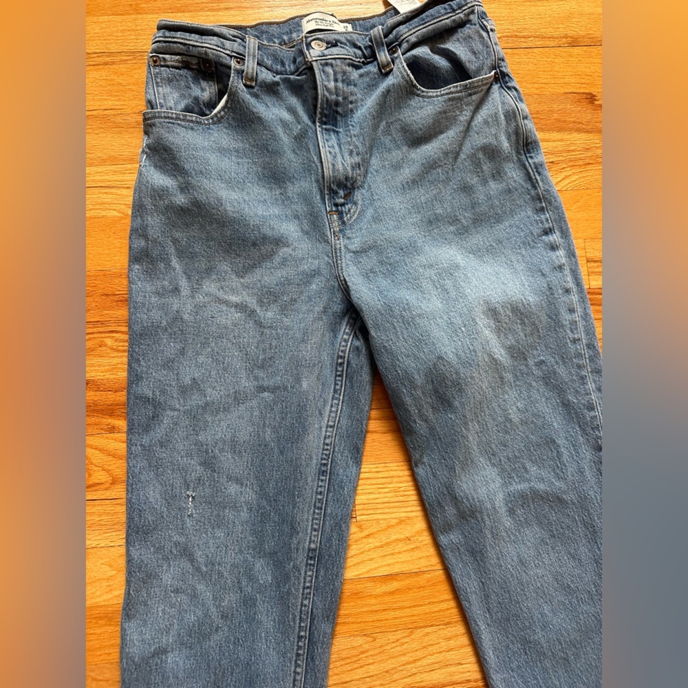 A&F Vintage Comfort Stretch Ultra High Rise 90s Straight Blue Jean size 29/8 - Picture 5 of 9
